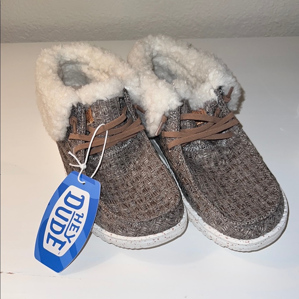 Hey Dude Kids Shoes in Brown